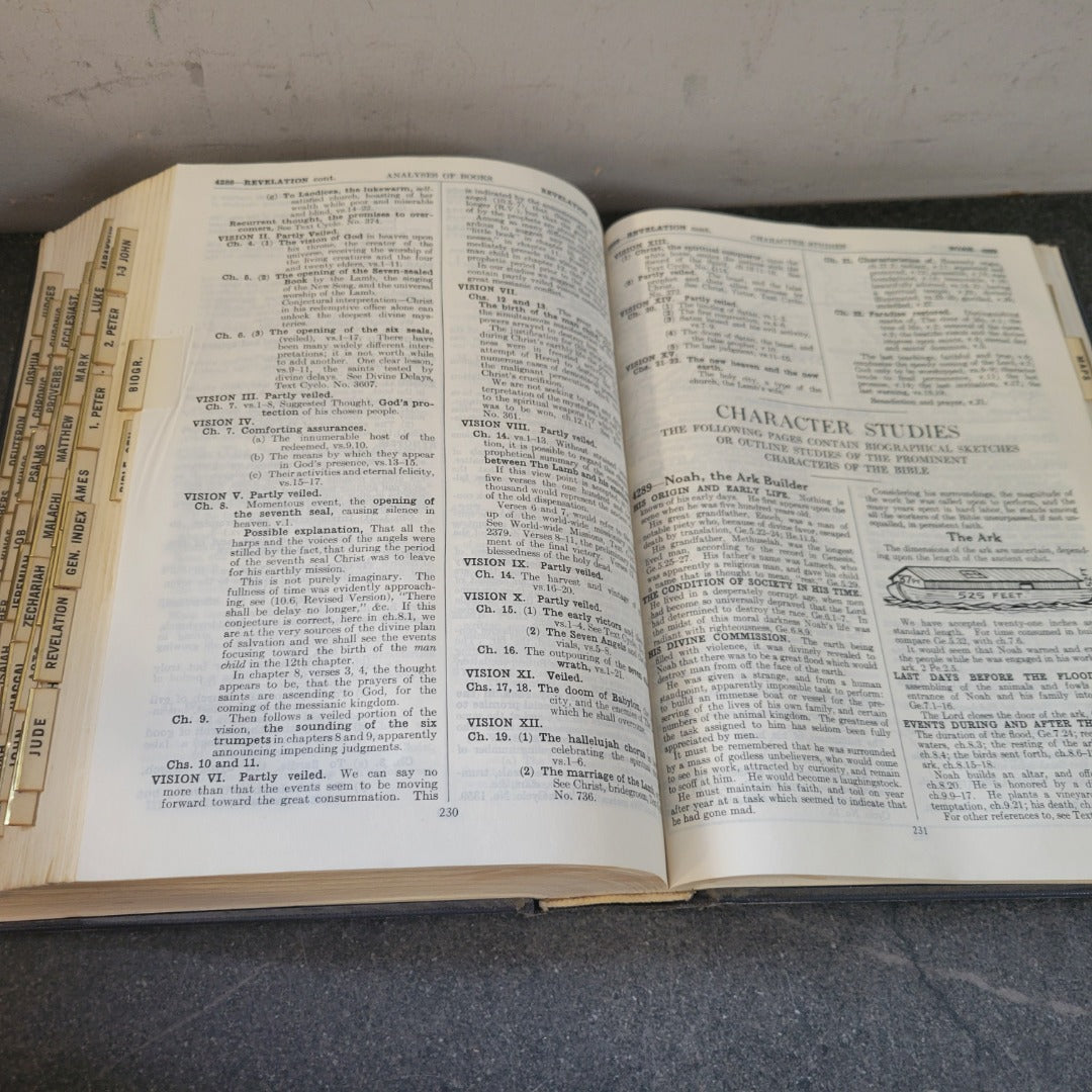CHAIN REFERENCE BIBLE Thompson BB Kirkbridge Bible Co with tabs 1957