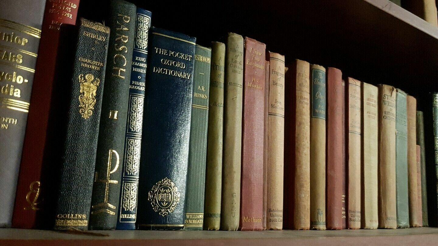 Job lot 20x Vintage Books Bundle Display Prop Old Antique Gold Spines Cloth